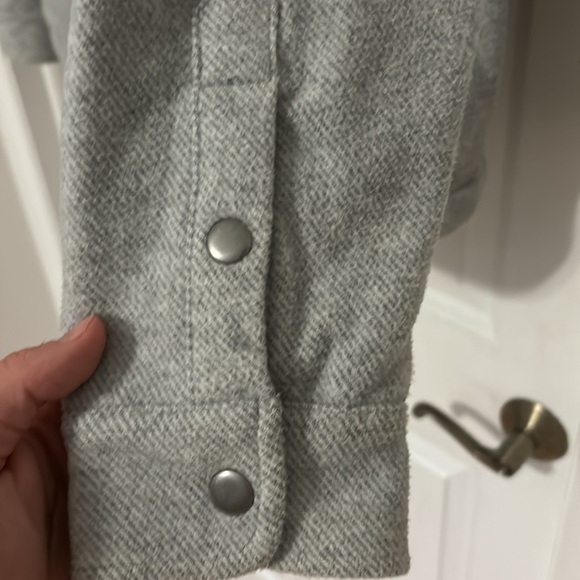 Gray fleece coat - Picture 2 of 3